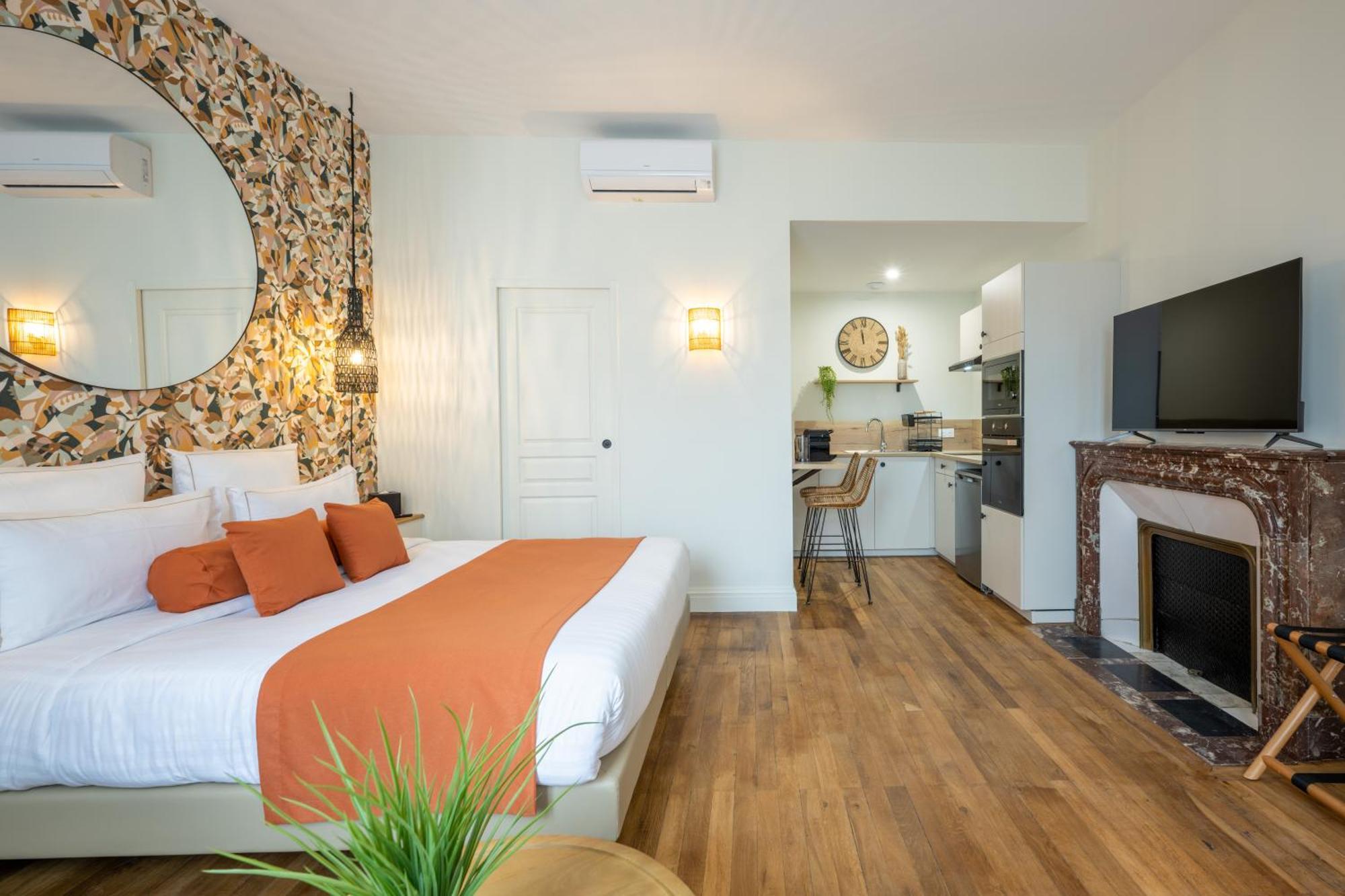 67 Victor Hugo Apartment Cognac Bagian luar foto